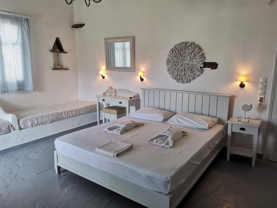 Elia Apartments Agios Romanos ภายนอก รูปภาพ
