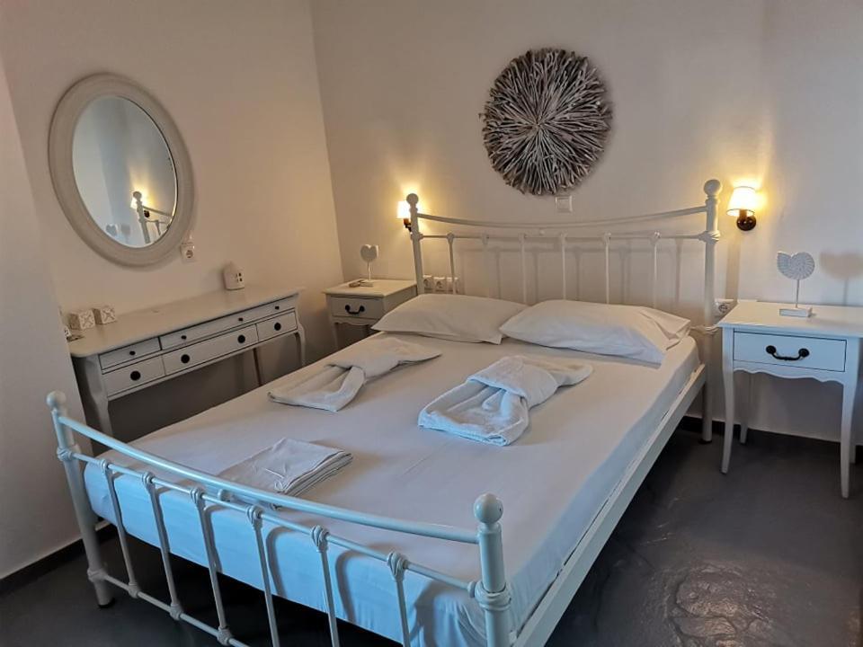 Elia Apartments Agios Romanos ภายนอก รูปภาพ