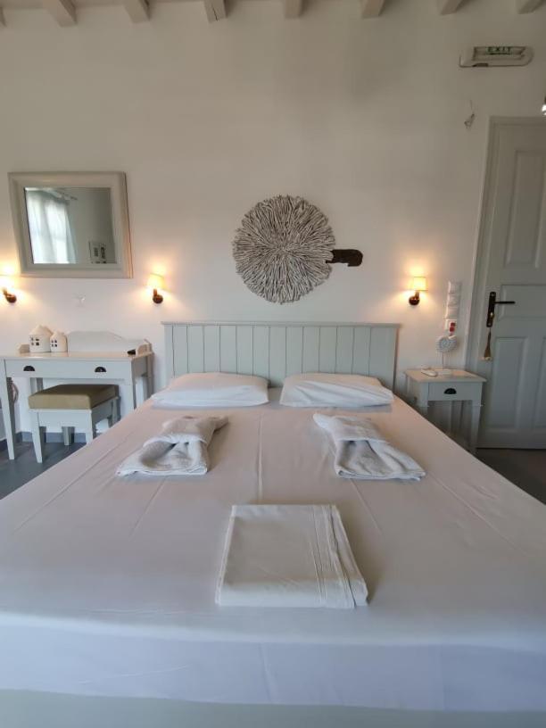 Elia Apartments Agios Romanos ภายนอก รูปภาพ