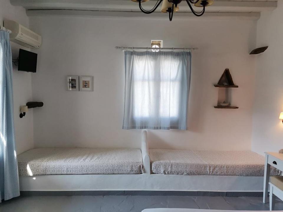Elia Apartments Agios Romanos ภายนอก รูปภาพ